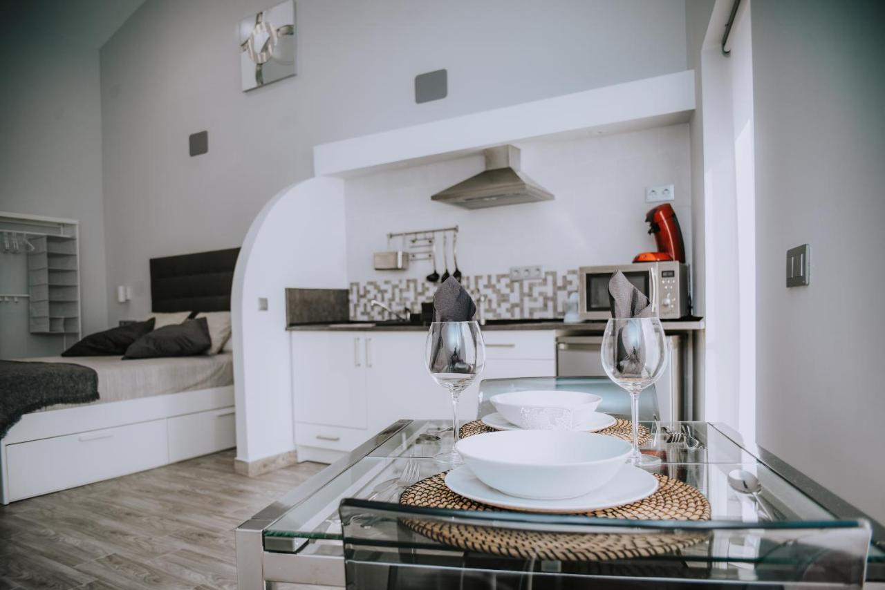 Eres Emerita "Apartamentos & Suites" Mérida Luaran gambar