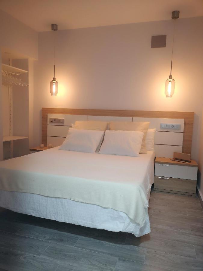 Eres Emerita "Apartamentos & Suites" Mérida Luaran gambar
