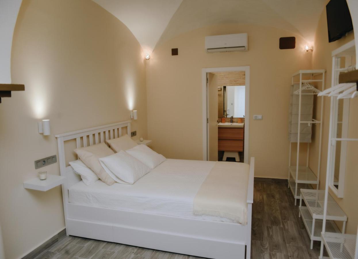 Eres Emerita "Apartamentos & Suites" Mérida Luaran gambar