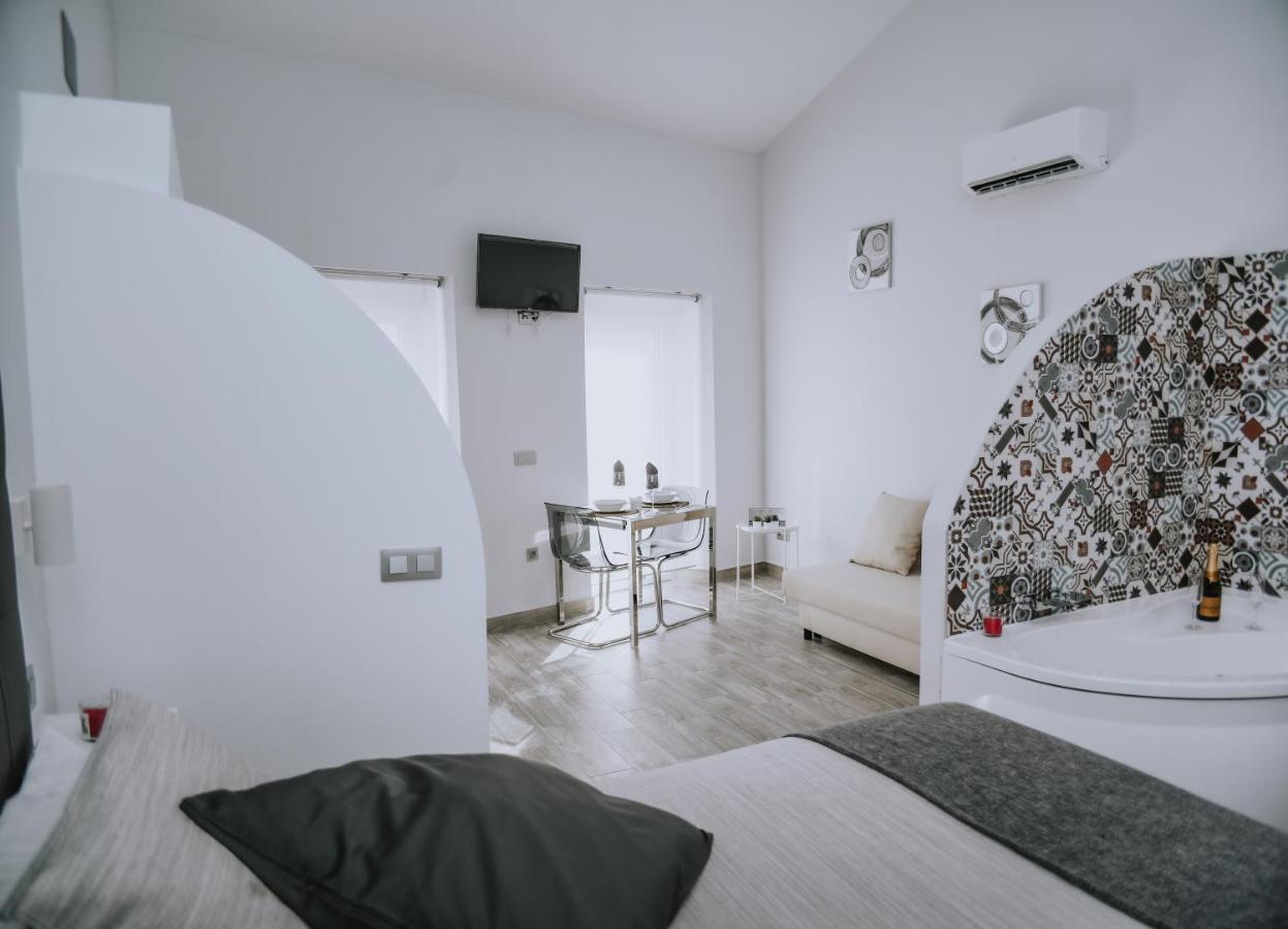 Eres Emerita "Apartamentos & Suites" Mérida Luaran gambar