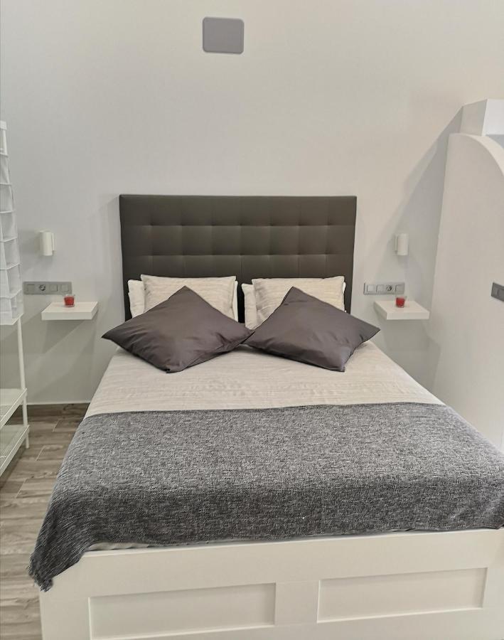Eres Emerita "Apartamentos & Suites" Mérida Luaran gambar