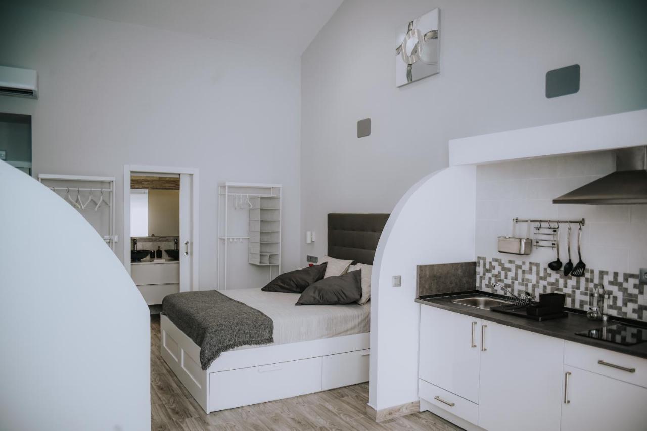 Eres Emerita "Apartamentos & Suites" Mérida Luaran gambar